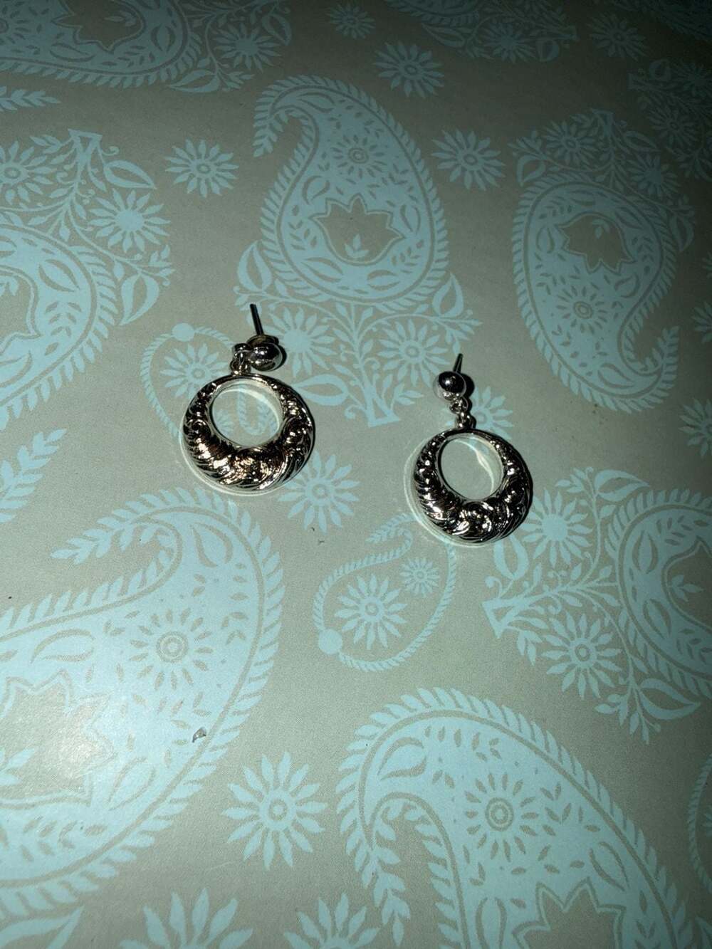 Vintage  Silver Tone Earrings - Picture 3 of 6